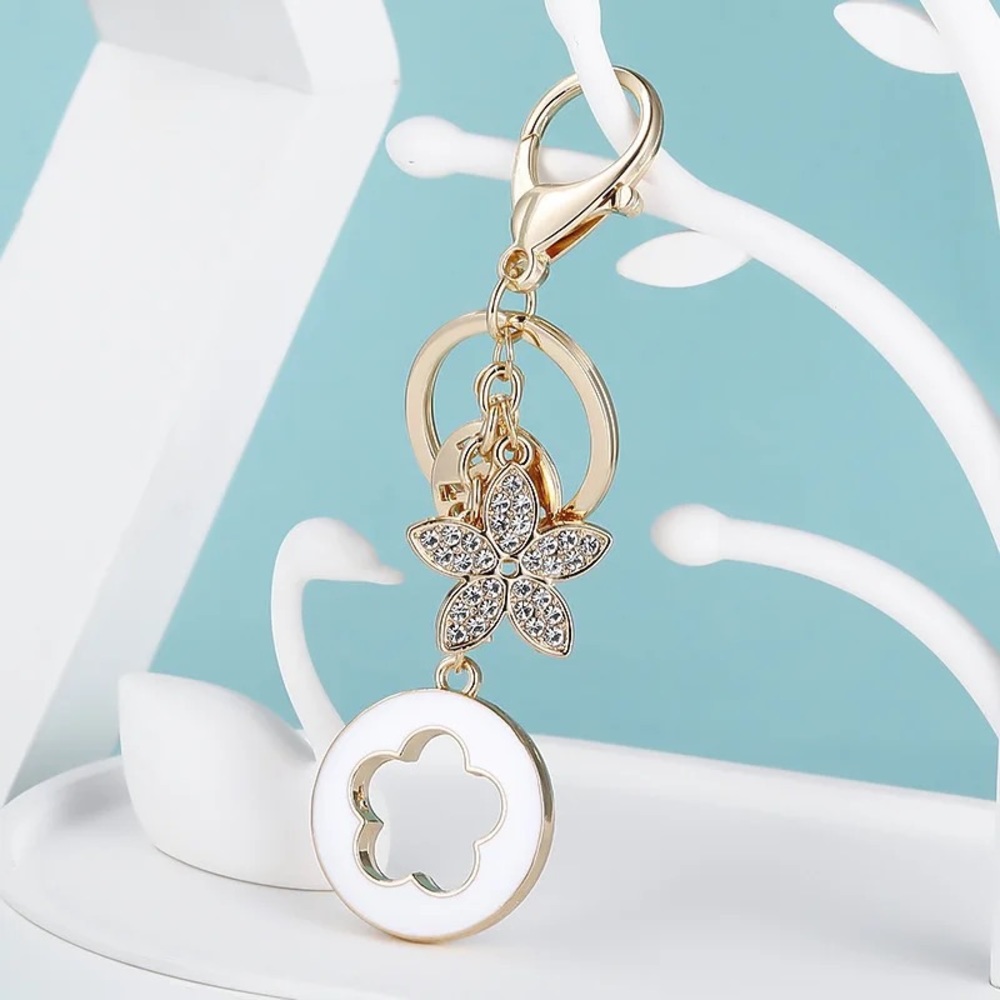 White and Gold Crystal Flower Clover Keychain Charm - Picture 2 of 15